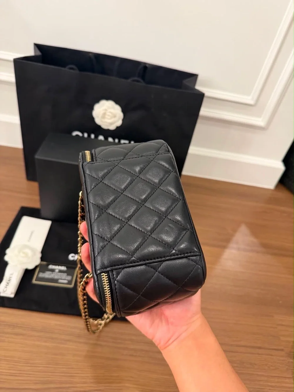 CHANEL classic quilted